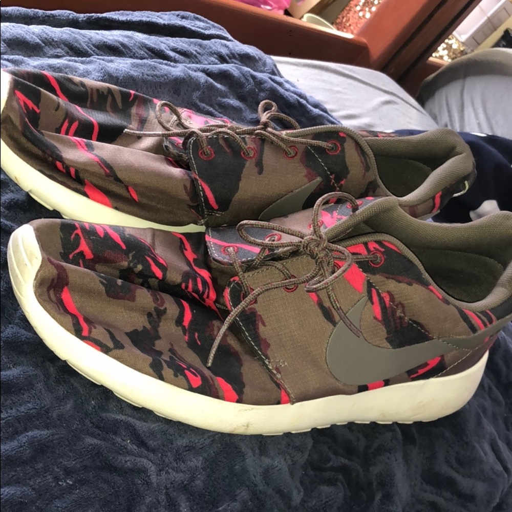Limited Edition Roshe Runs!